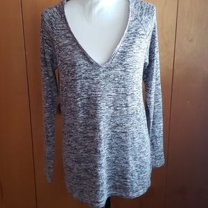 Lightweight sweater